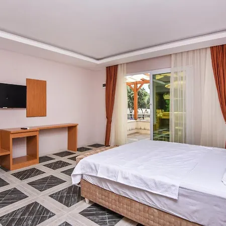 Hotel Mavi Koy Beach Resort 4*