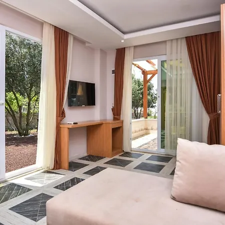 Mavi Koy Beach Resort 4* Marmara Adasi