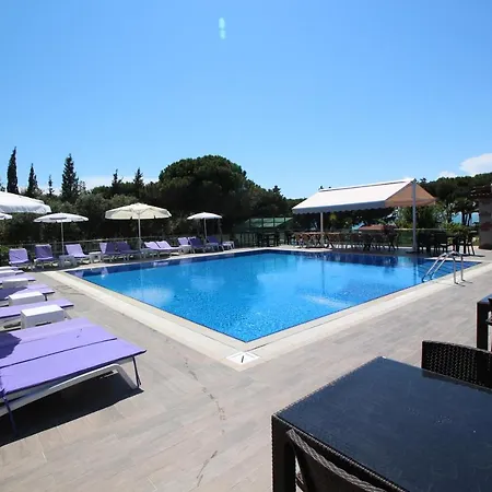 Mavi Koy Beach Resort Marmara Adasi