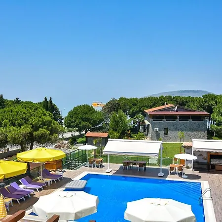 Hotel Mavi Koy Beach Resort