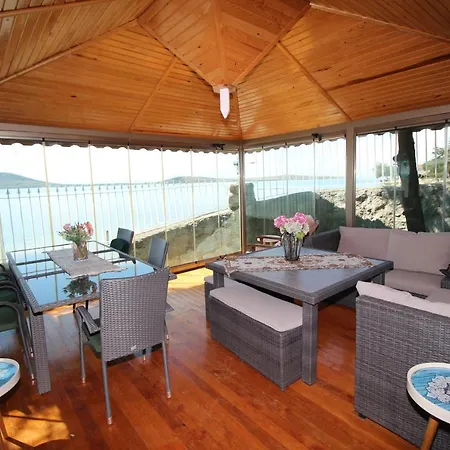 Mavi Koy Beach Resort Hotel 4*