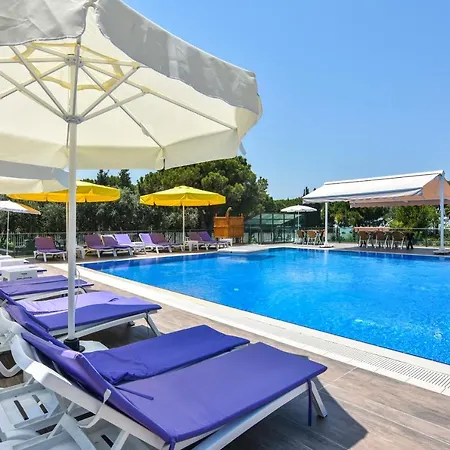 Hotel Mavi Koy Beach Resort