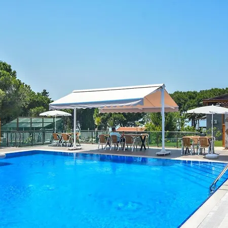 Szálloda Mavi Koy Beach Resort