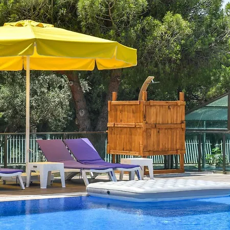 Mavi Koy Beach Resort Szálloda