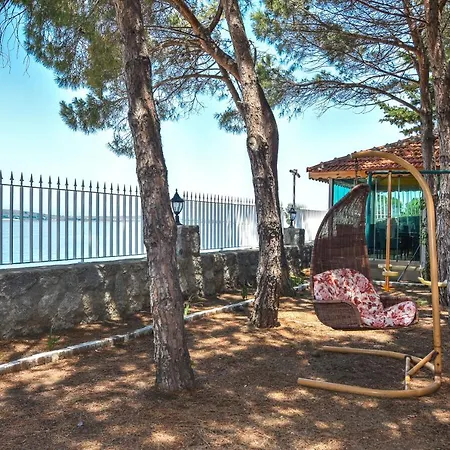 Mavi Koy Beach Resort Hotel Marmara Adasi
