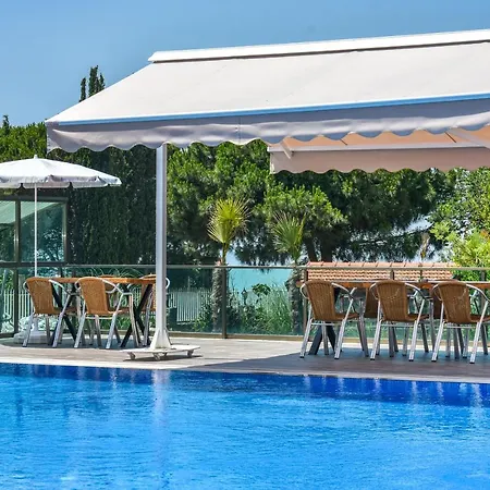 Szálloda Mavi Koy Beach Resort Marmara Adasi