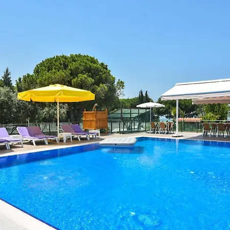 Mavi Koy Beach Resort 4*