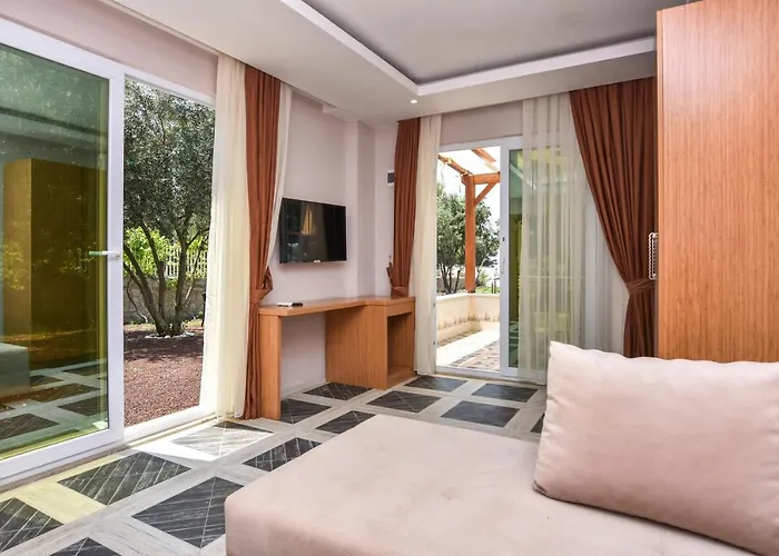 Mavi Koy Beach Resort 4* 마르마라섬