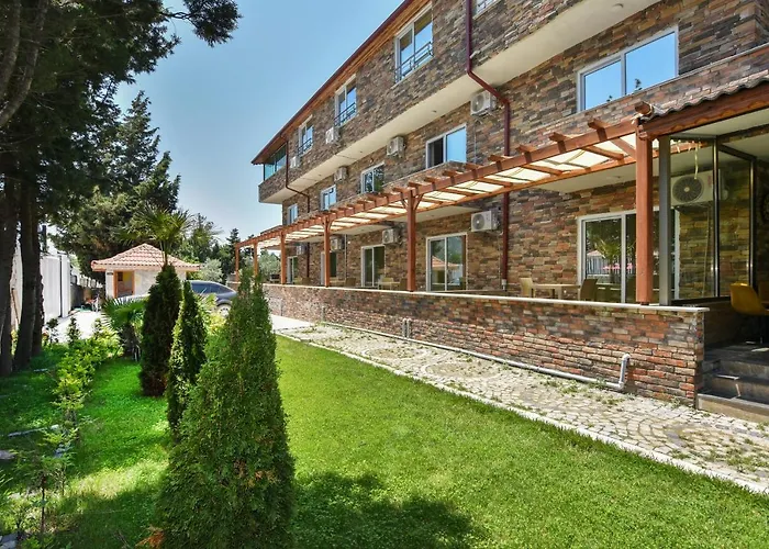 Mavi Koy Beach Resort 마르마라섬