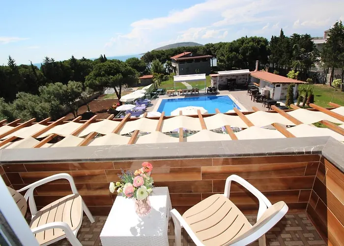 호텔 Mavi Koy Beach Resort 4*