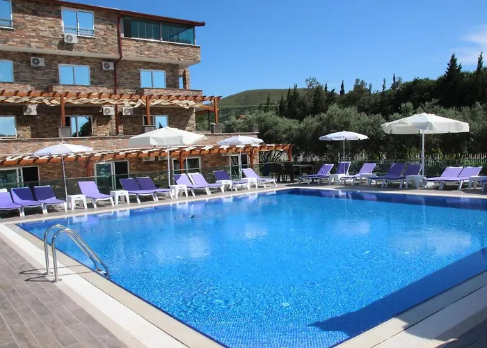 Mavi Koy Beach Resort 호텔 마르마라섬