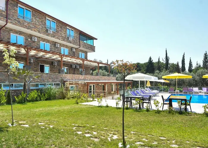 Mavi Koy Beach Resort 마르마라섬