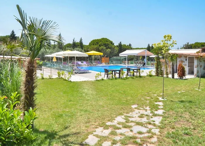 Mavi Koy Beach Resort 4* 마르마라섬