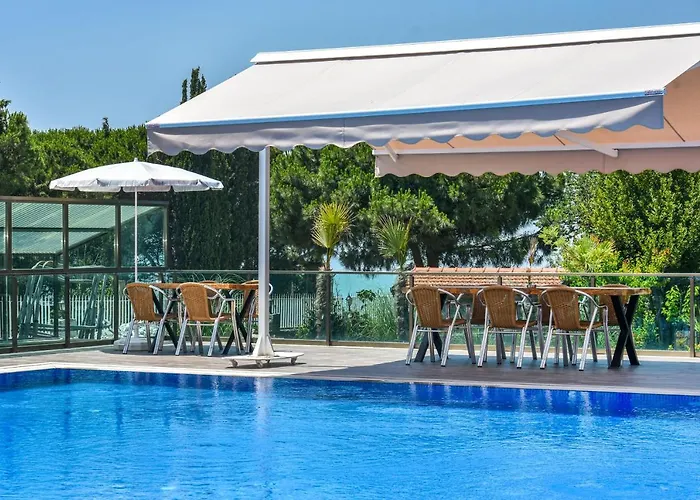 호텔 Mavi Koy Beach Resort 마르마라섬