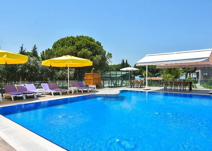 Mavi Koy Beach Resort 4*